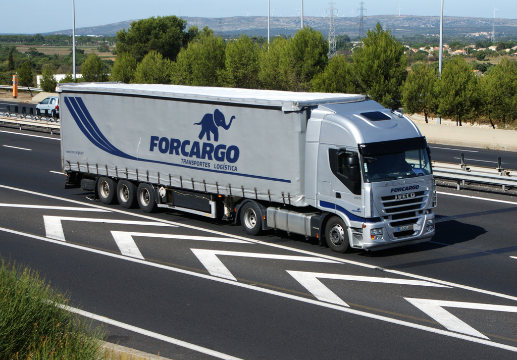 250 curtain-sided trucks